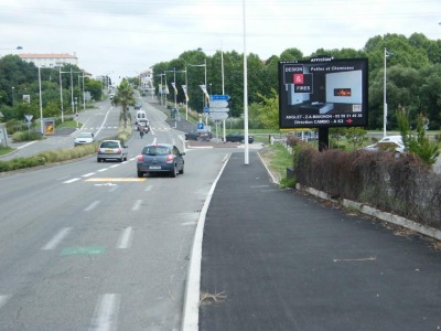 panneau affichage publicitaire L399D
83, avenue du Maréchal Soult - R.N. 10 - Bayonne
En direction de Bayonne