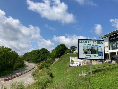 panneau affichage publicitaire L986B
D932 - USTARITZ