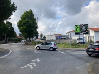panneau affichage publicitaire L1034
1 rue de Girouette - ANGLET