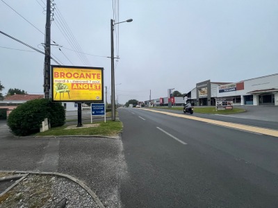 panneau affichage publicitaire L560C
600 AVENUE DE BAYONNE D810 - BIDART