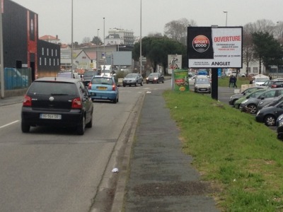 panneau affichage publicitaire L682B
2, route des Pontôts - Anglet