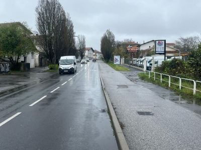 panneau affichage publicitaire S325G
45 AVENUE LOUIS DE FOIX - BAYONNE