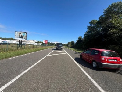 panneau affichage publicitaire L505A
D810 - 1639 Rte de Maremne - LABENNE
En direction de St Vincent de Tyrosse