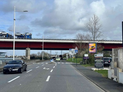 panneau affichage publicitaire S1074H
87 AVENUE DU CAPITAINE RESPLANDY - BAYONNE