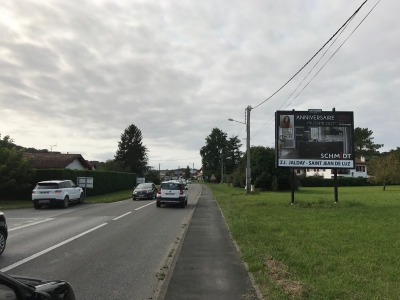 panneau affichage publicitaire L842B
R.D. 918 - Quartier Ibarron - ST PEE SUR NIVELLE