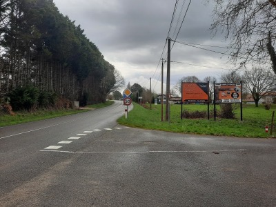 panneau affichage publicitaire G210D
Route de Semisens - JOSSE
En direction de Peyrehorade