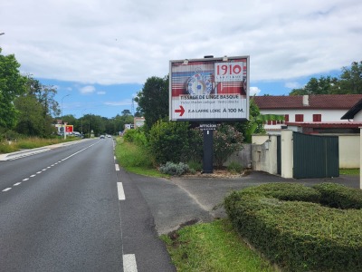 panneau affichage publicitaire L572I
Route de St Jean de Luz - ASCAIN
En direction de St Jean de Luz