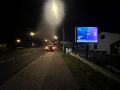 panneau affichage publicitaire B883G
Quartier de la Tuilerie  D810 - BOUCAU
D810