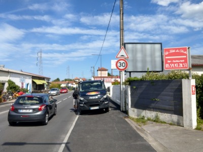 panneau affichage publicitaire B927B
48 rue Luis Mariano - BIARRITZ
De Biarritz La Négresse vers Arcangues