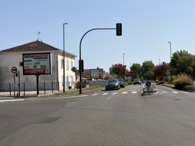 panneau affichage publicitaire L976A
651, boulevard St Vincent de Paul - DAX // SAINT PAUL LES DAX
Vers le Grand Mail