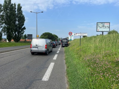 panneau affichage publicitaire L988G
AVENUE ANDRE ITHURALDE D810 / FACE MC DO - SAINT JEAN DE LUZ
VERS CENTRE VILLE
