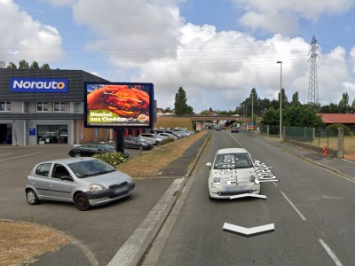panneau affichage publicitaire L1060B
2 route des pontots  - ANGLET
