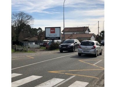 panneau affichage publicitaire L680C
558, avenue Pierre Benoît - DAX // SAINT PAUL LES DAX
De la rocade vers le Grand Mail
