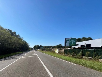 panneau affichage publicitaire B895B
D810 Rte de Maremne 1689 - LABENNE
Zone Housquit