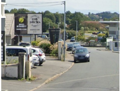 panneau affichage publicitaire B926A
71/73 Avenue Maréchal Juin - BIARRITZ